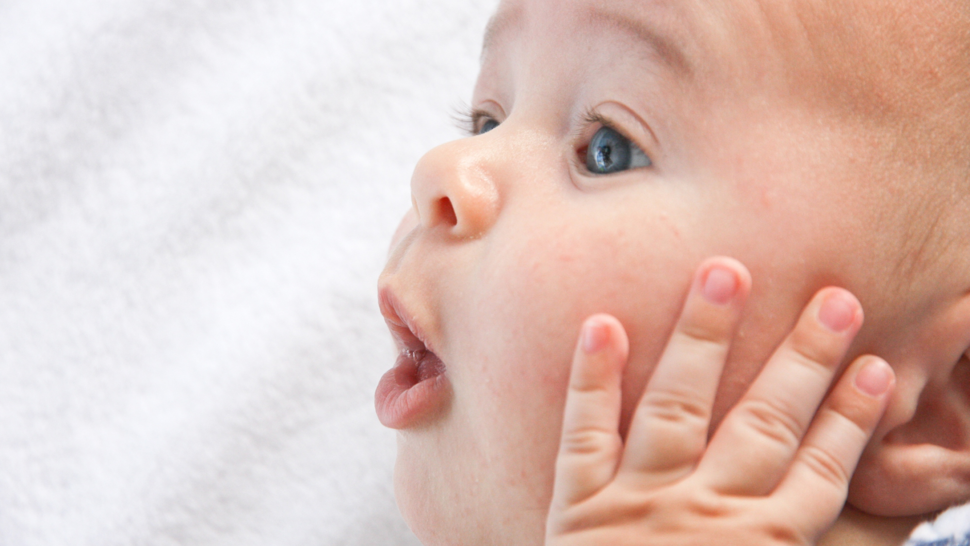 Porque bebês fazem Teste da Orelhinha?